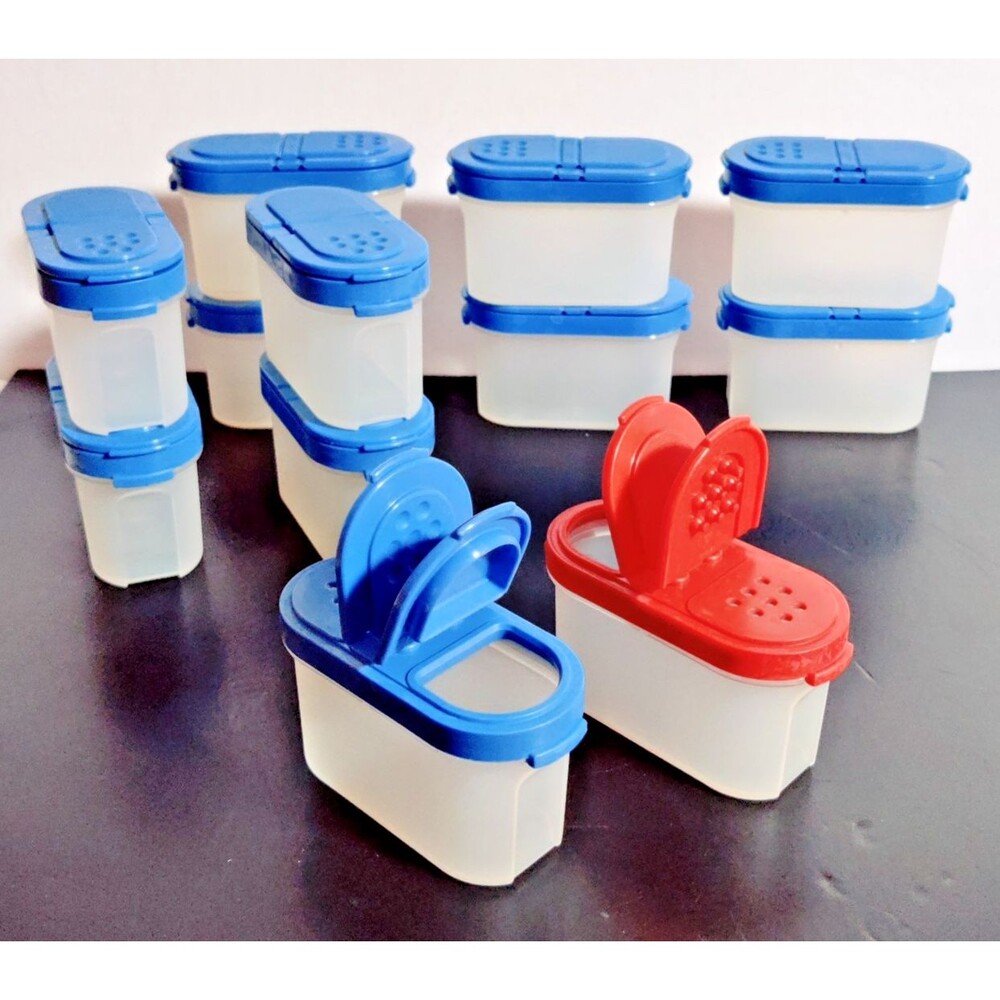 Tupperware Lot Modular Mates Spice Shakers 12 Small 3" Shakers 1843 Blue,Red